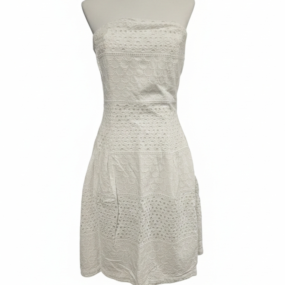 Elegant White Strapless Dress